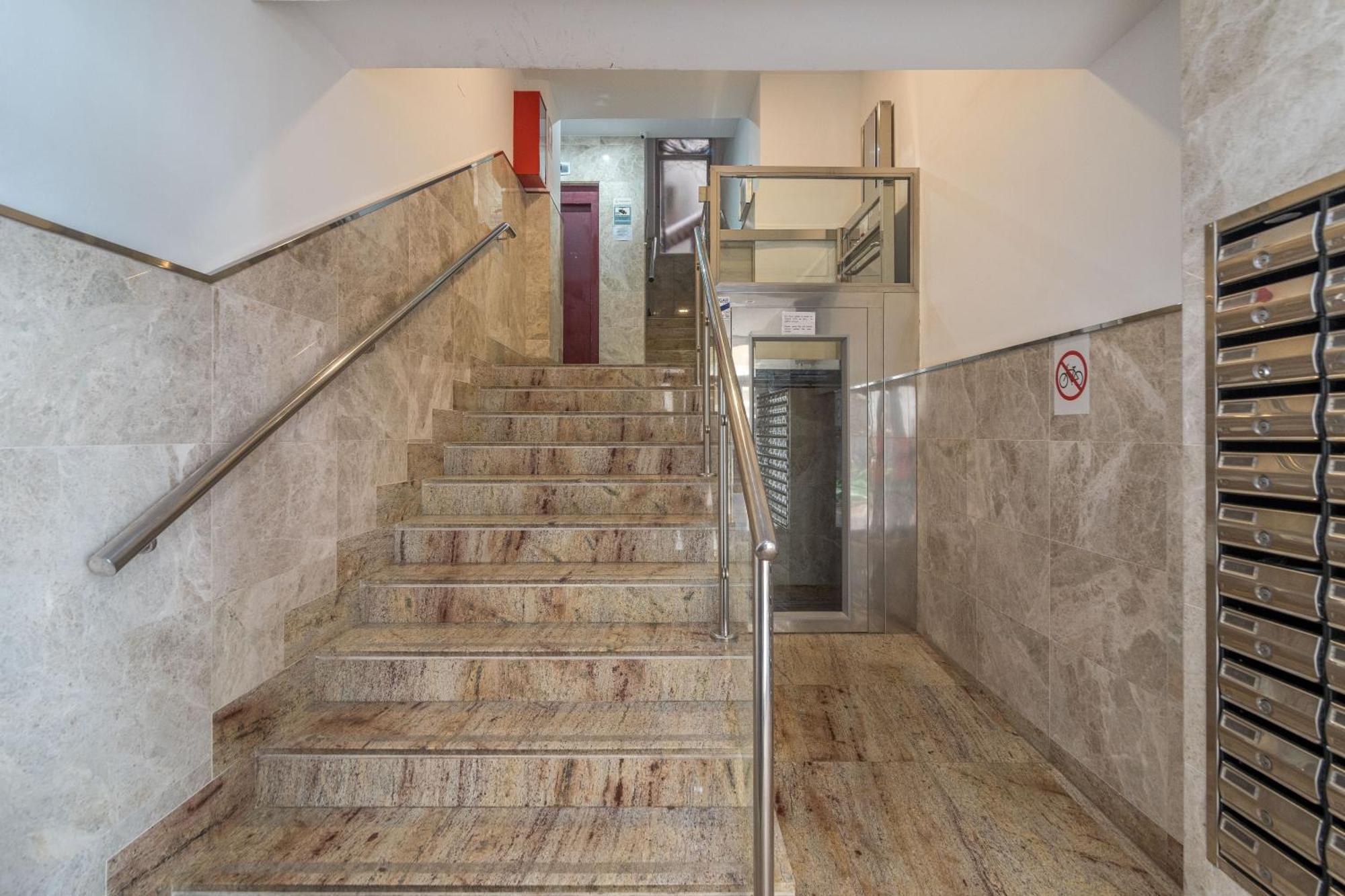 Suite Homes Malagueta Beach Малага Екстериор снимка