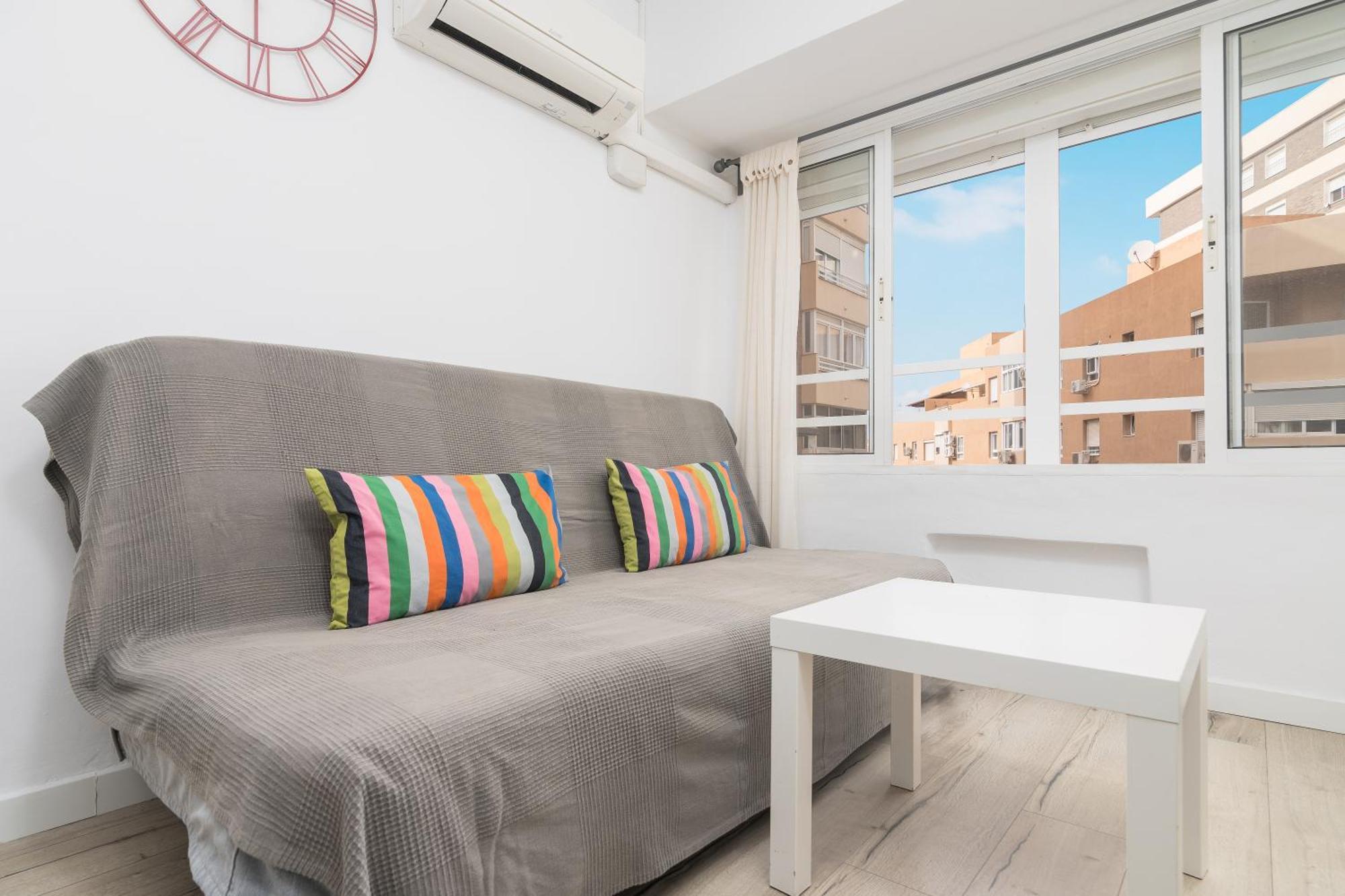 Suite Homes Malagueta Beach Малага Екстериор снимка